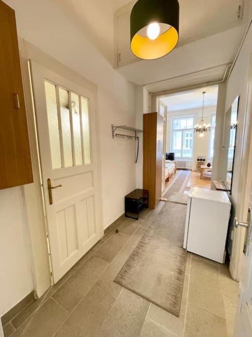 Bank5 Central Apartment Budapest Eksteriør billede